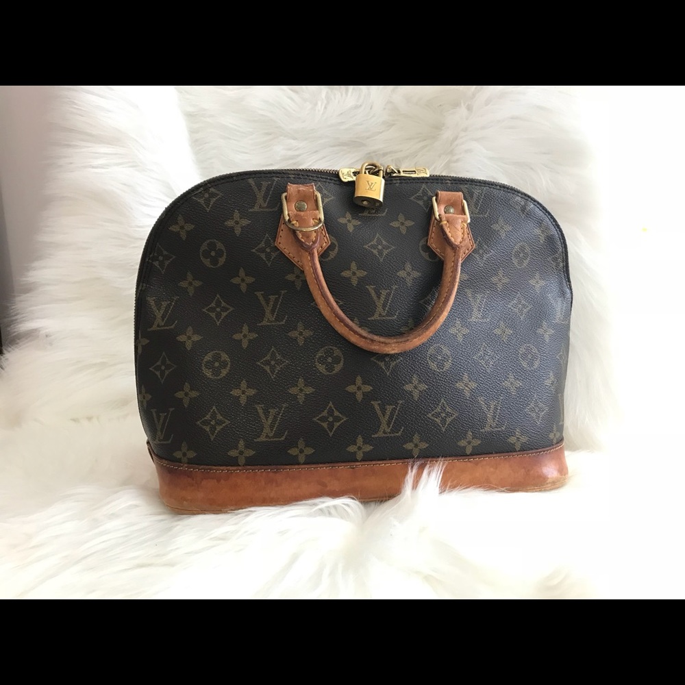 Louis Vuitton Alma bag PM